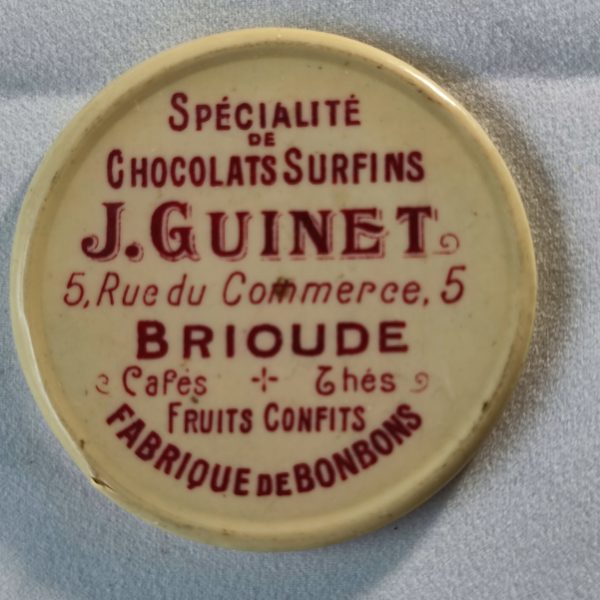 Spécialité de Chocolats Surfins. J. Guinet. Brioude.