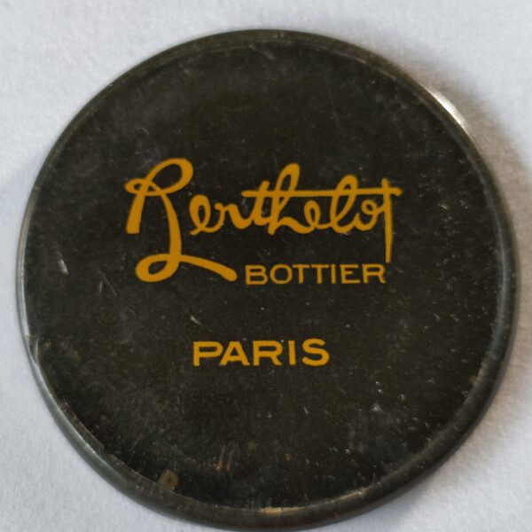 "Berthelot, Bottier, Paris".