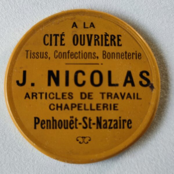 "A la Cité Ouvrière",Tissus, Confections, Bonneterie. J. Nicolas.