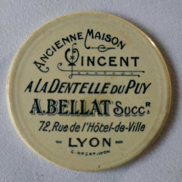 Ancienne Maison Vincent "A La Dentelle du Puy" A. Bella, Lyon.