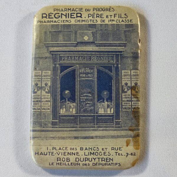 "Pharmacie du Progrès Régnier. Père et fils, Limoges".