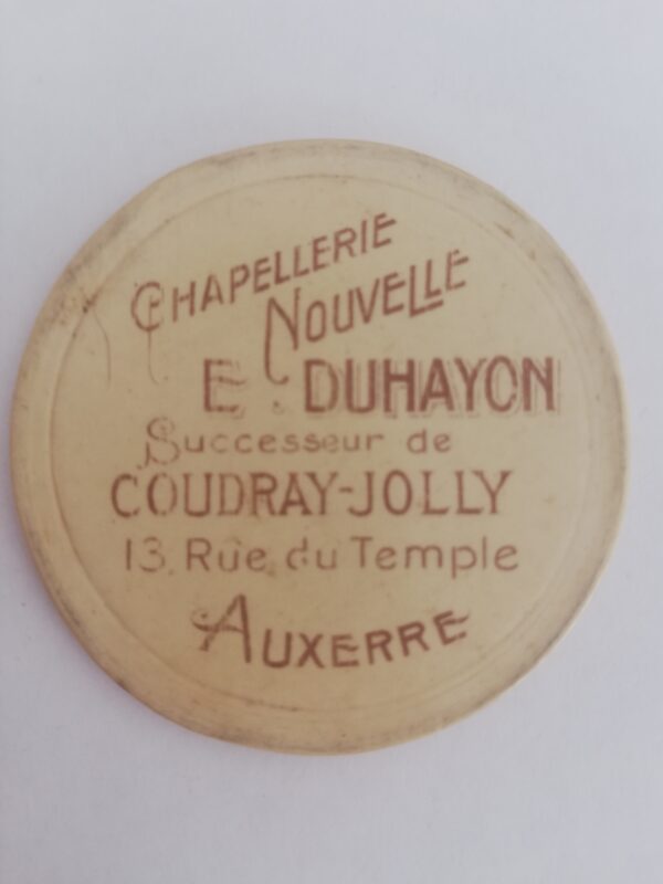 Chapellerie nouvelle E. Duhayon à Auxerre