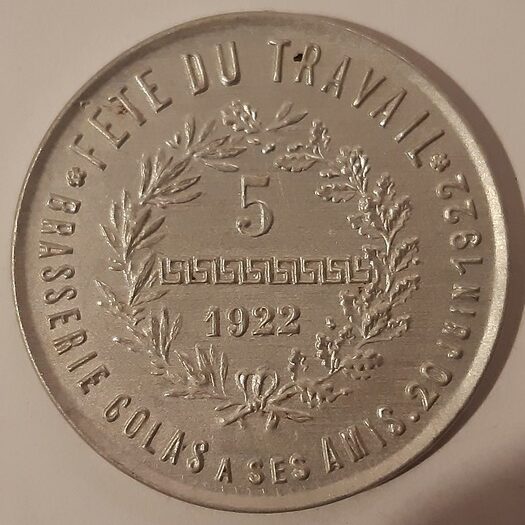 Brasserie Colas Fête du travail. Miroir rond, imitation pièce de 5 Francs 1922