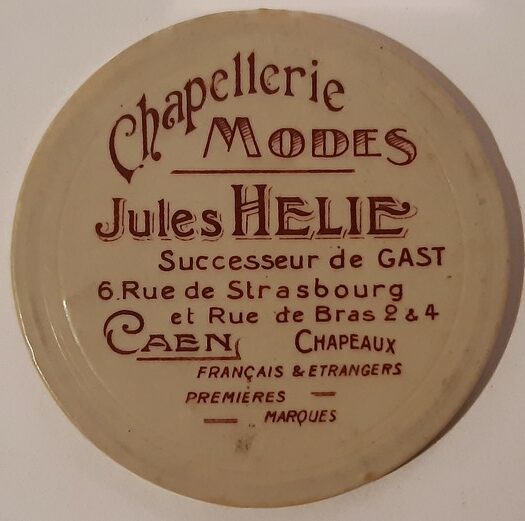Chapellerie Jules Helie à Caen (double)