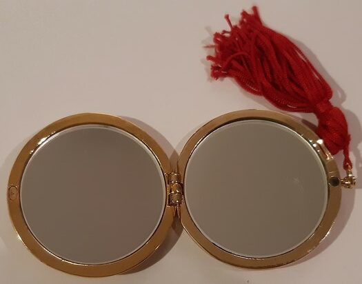 "L'Oréal"miroir rond, ouvrant, biface, façon montre gousset, métal doré bombé. (double) – Image 2